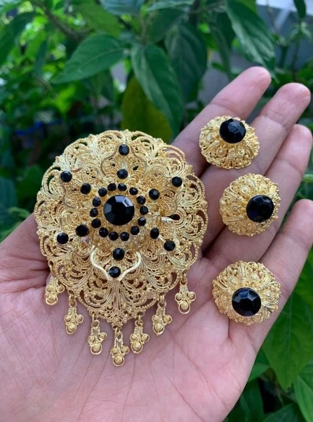 Balinese Kebaya Brooch Set — Round Mandala Motif, Gold-Plated Crystal & Pearl (Brooch, Ring & Earrings)